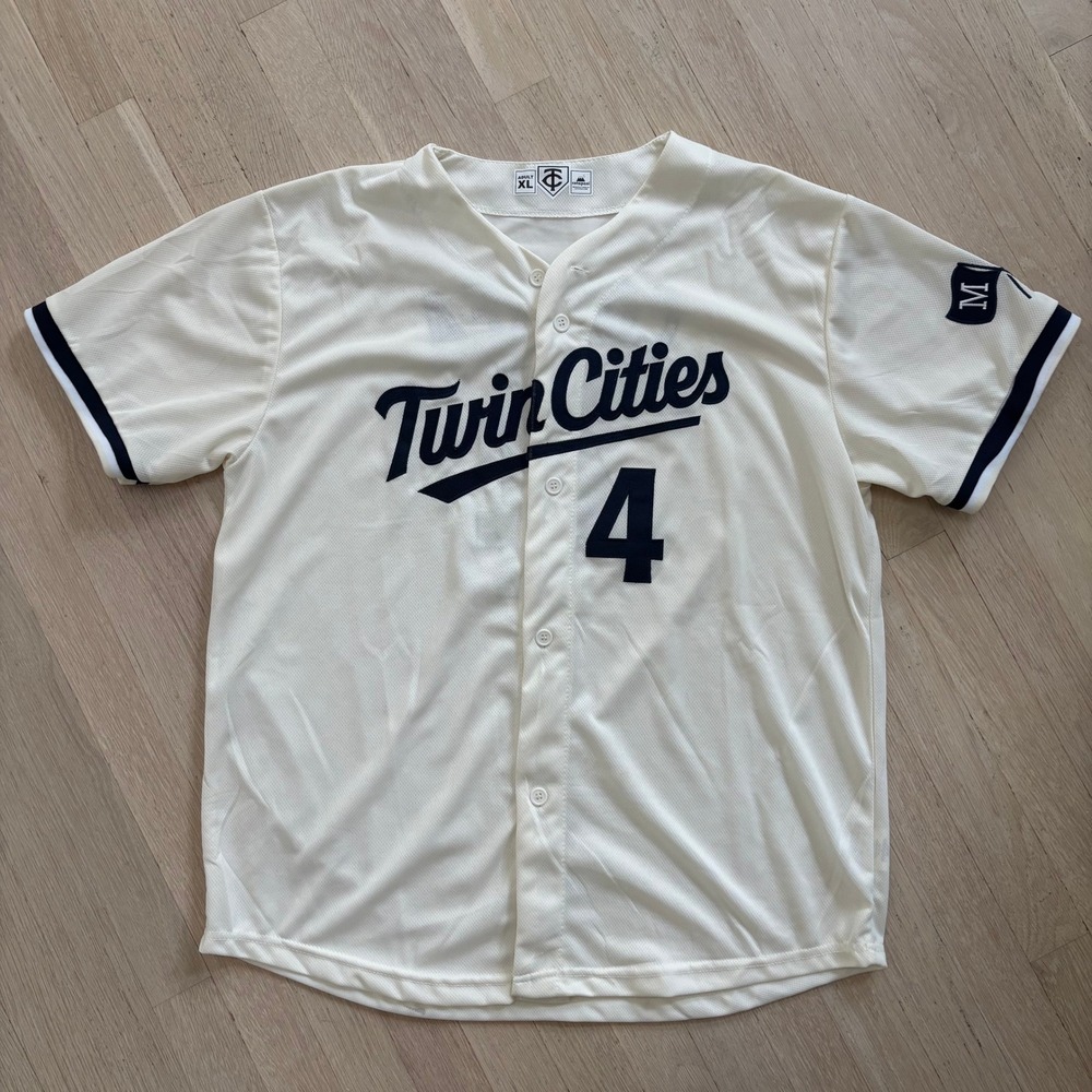 Cotapaxi Minnesota Twins Jersey Adult XL Cream Excellent Carlos Correa #4